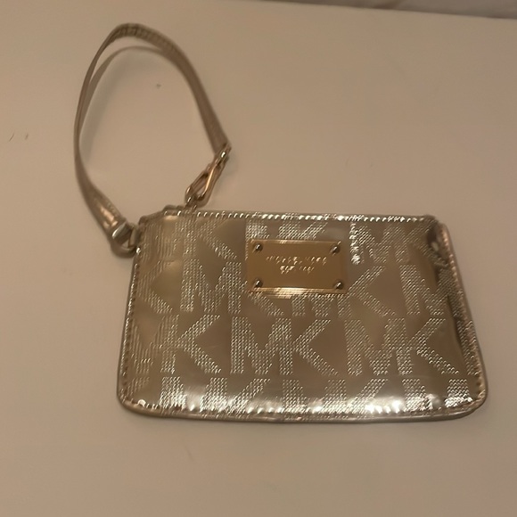 Michael Kors wristlet - Picture 3 of 5